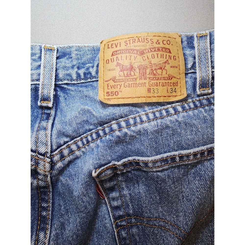 Levi's 550 Relaxed Fit Jeans Men's 33x34 Light Wash Denim Red Tab - Picture 8 of 9